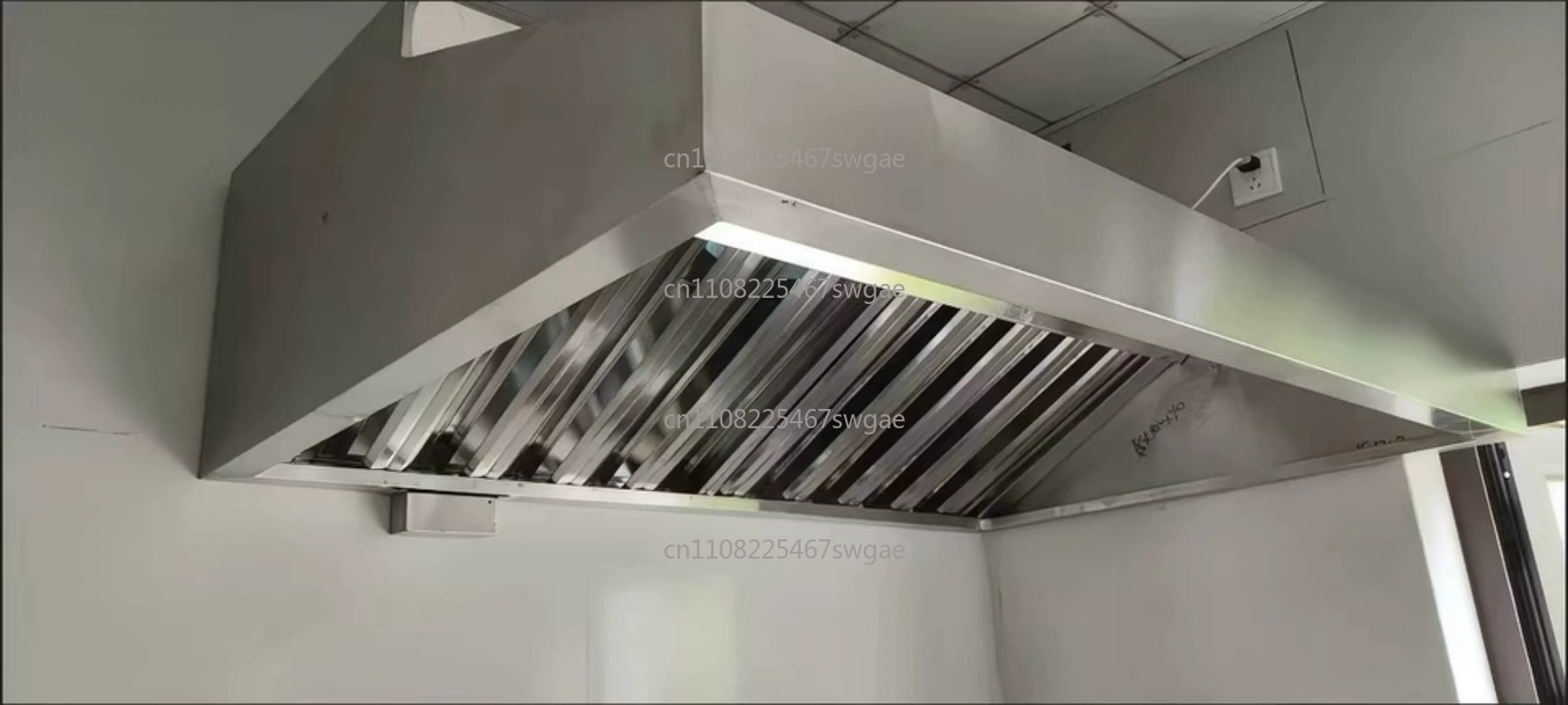 Commercial Kitchen Hood - Stalowa okap kuchenny o dużej mocy