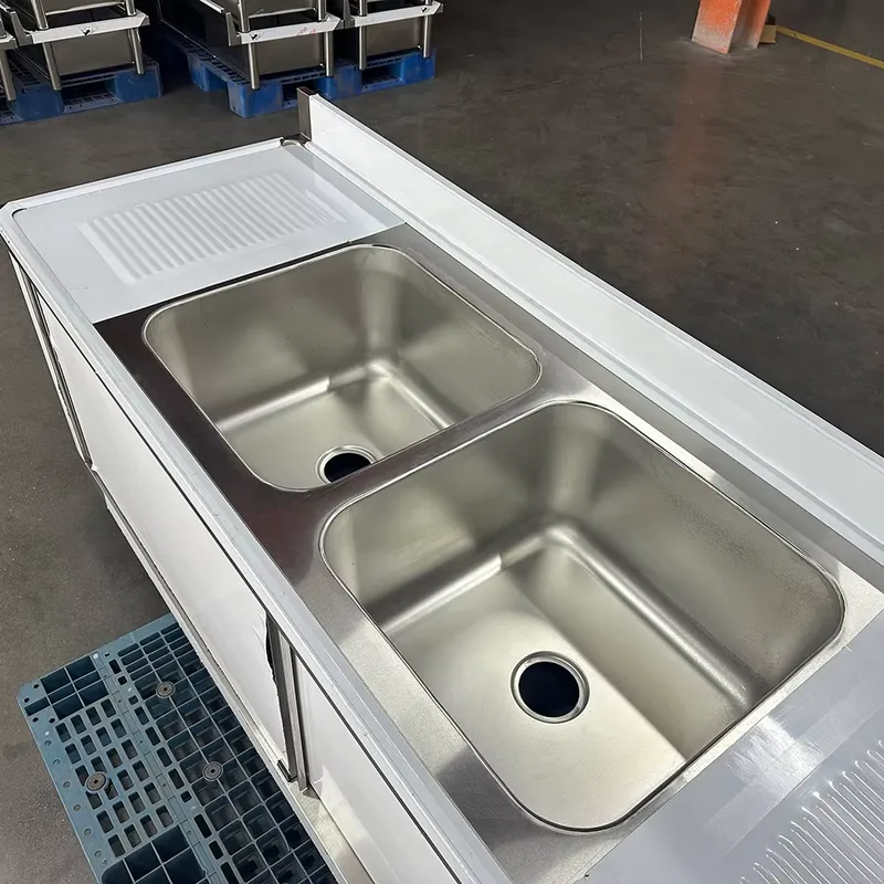 Zlewozmywak ze stali nierdzewn – Commercial Kitchen Double Sink recenzja i cena